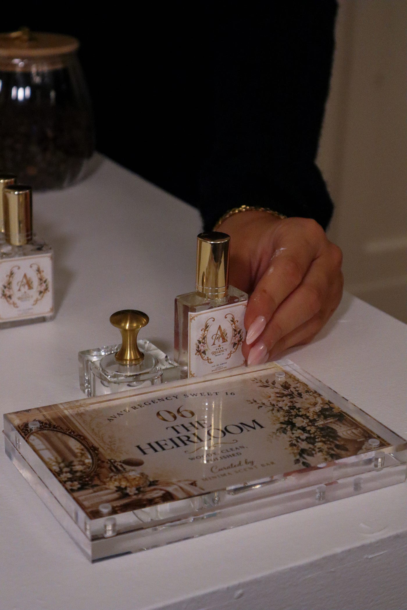 MINIMA Scent Bar fragrance experience
